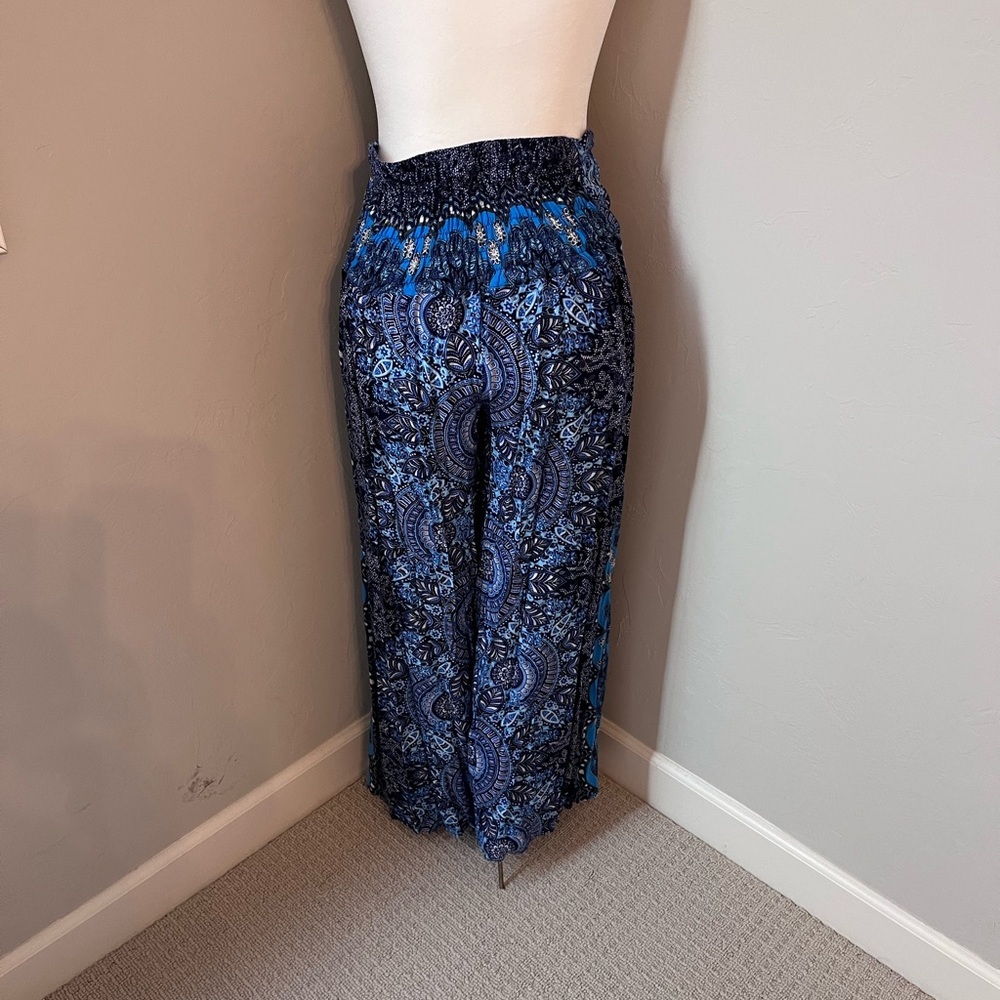 Women's Blue Patterned Swim Cover-Up Pants‎ - Picture 2 of 3